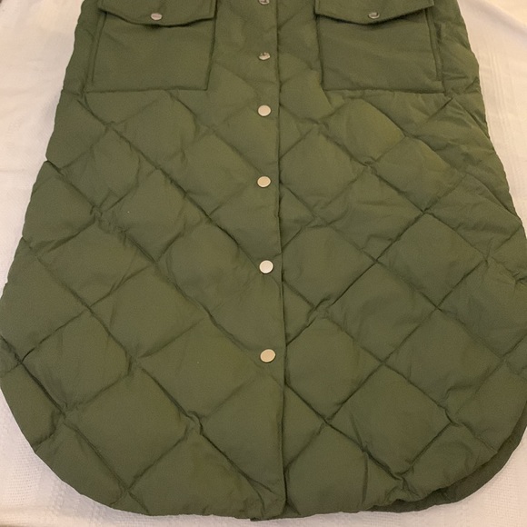 NEW nap Buttoned Sleeveless Puffer Coat - Picture 2 of 13